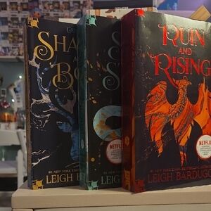 Shadow and Bone Trilogy Book Set